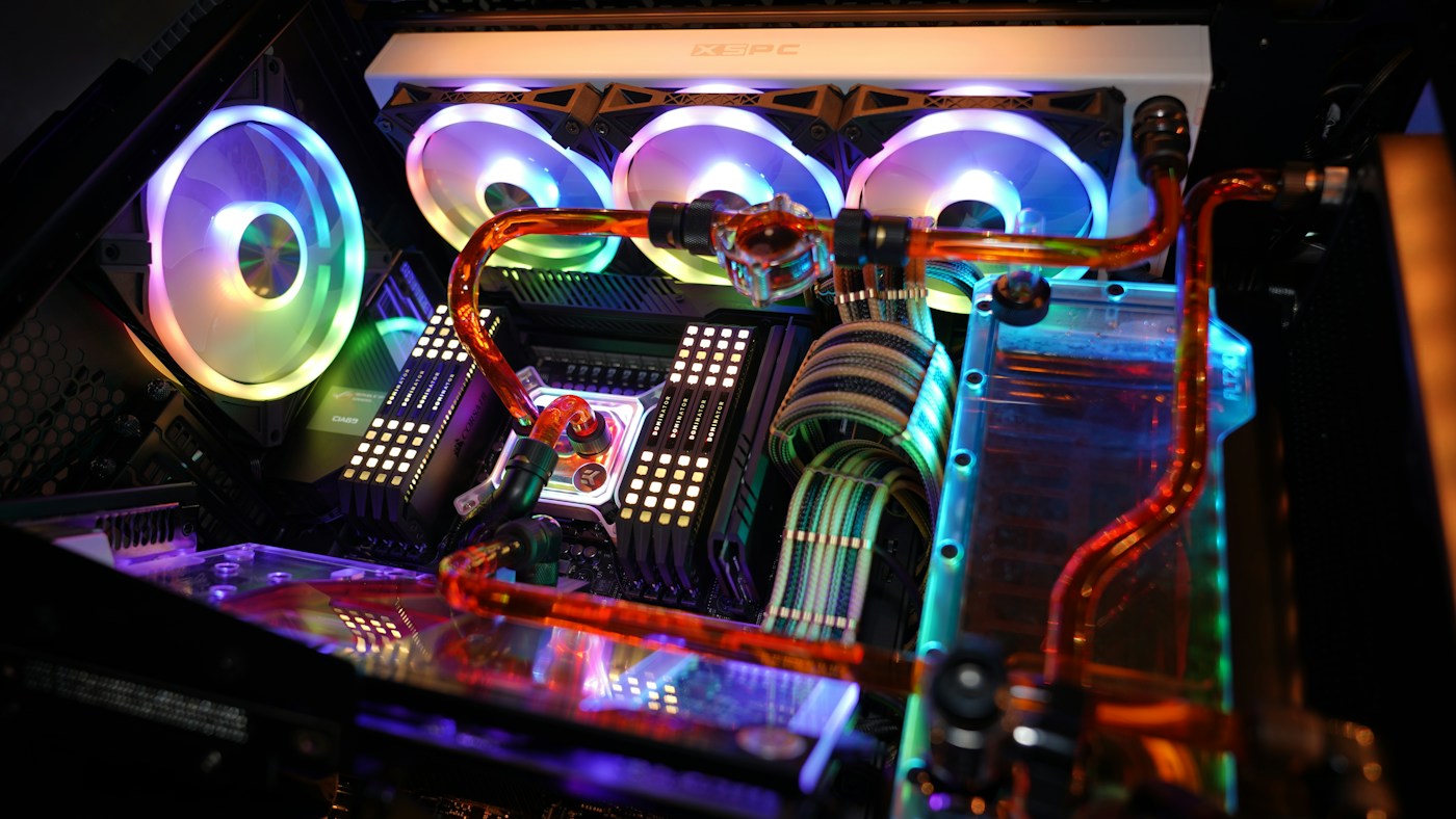 Custom PC with a liquid cooling loop and rigid tubing